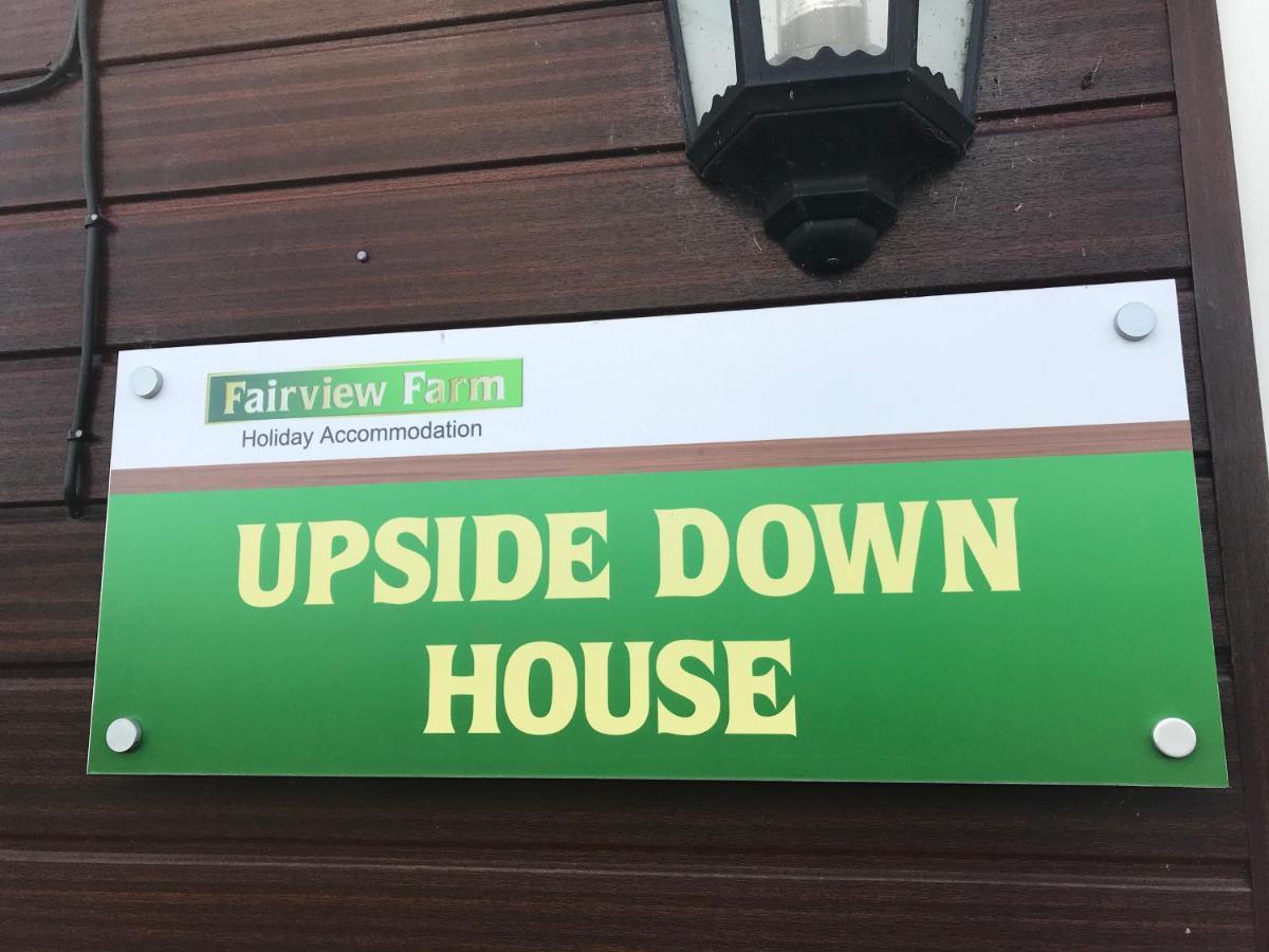 Upside Down House - Sleeps Up To 6 Guests - Great For Family And Friends Gatherings,Corporate Events ,Near Sherwood Forest At Fairview Farm In Nottingham Set In 88 Acres Exteriör bild